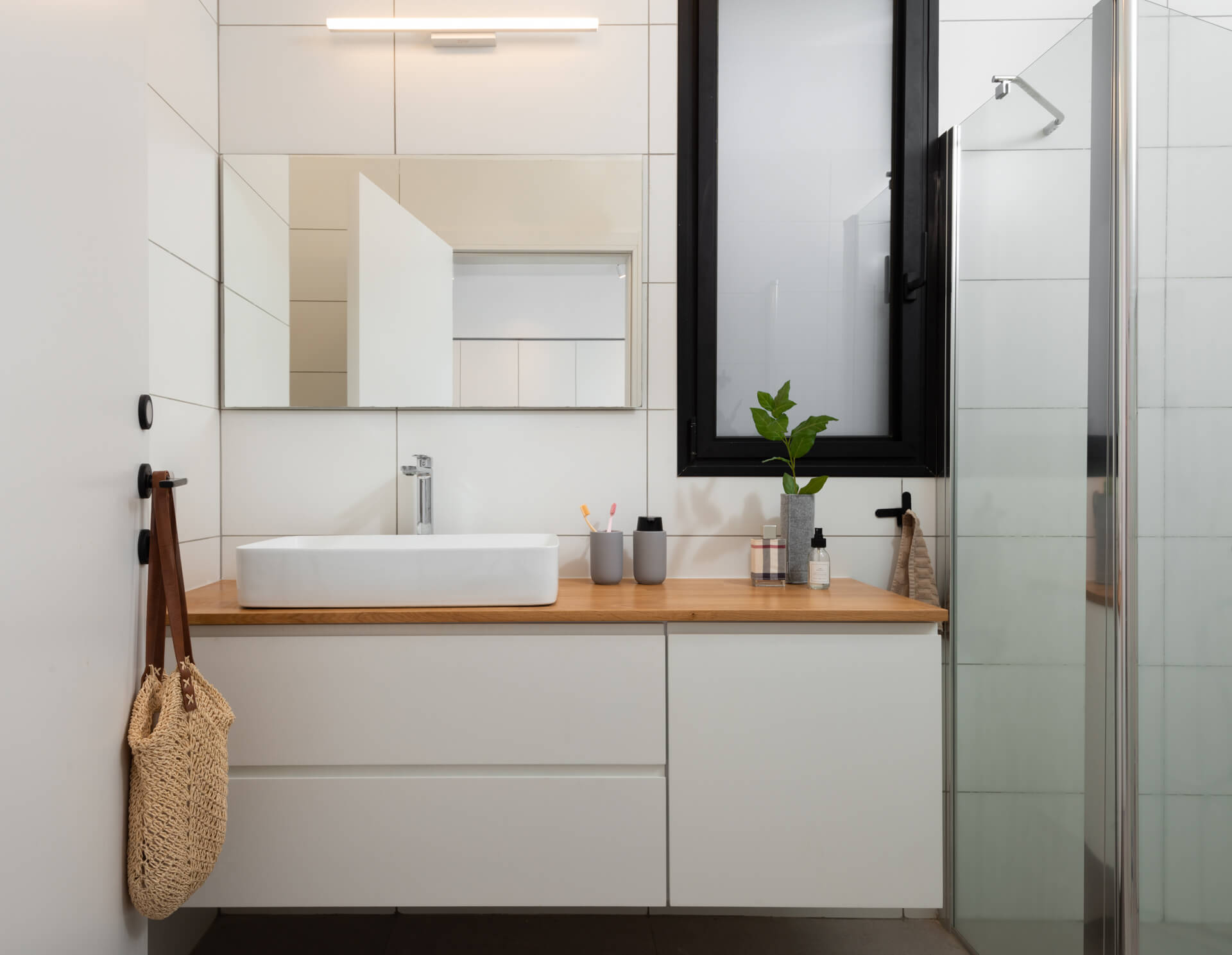 Tel Yosef LOW 30 Restroom